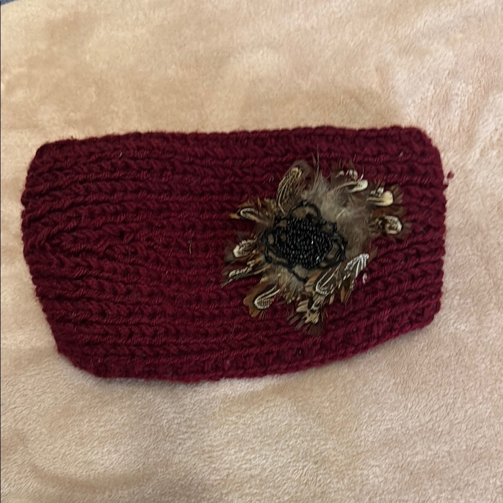 Women’s winter headband with design